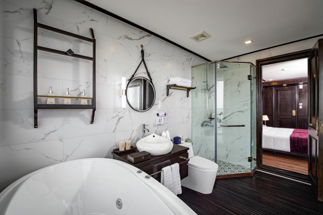 Hotel Peony Cruises à Hạ Long Extérieur photo